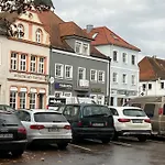 Apartament Zum Vermieten Direkt An Der Donau Und Am Schloss