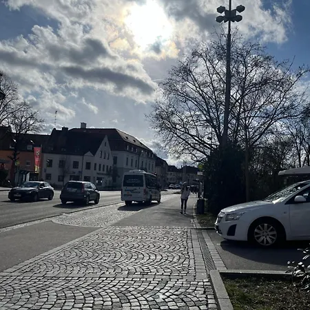 Apartament Zum Vermieten Direkt An Der Donau Und Am Schloss *